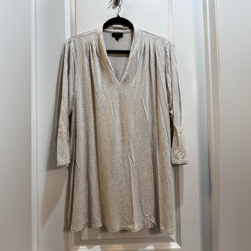 J JILL Wearever Collection Beige VNeck 3/4Sleeve Tunic Large Armpit To Armpit22”